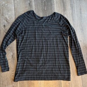 Lululemon Athletica Black and White Striped Long Sleeve Tee 0004